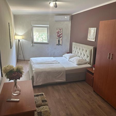 Apartments Bokan Cetinje Exterior photo
