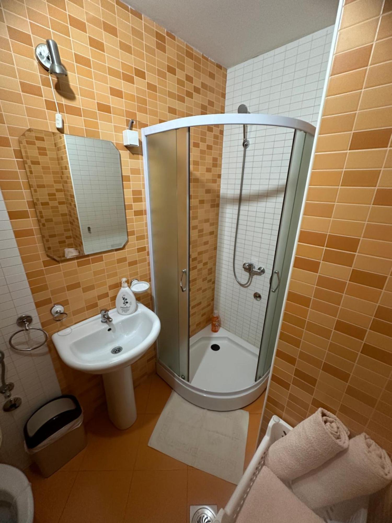 Apartments Bokan Cetinje Exterior photo