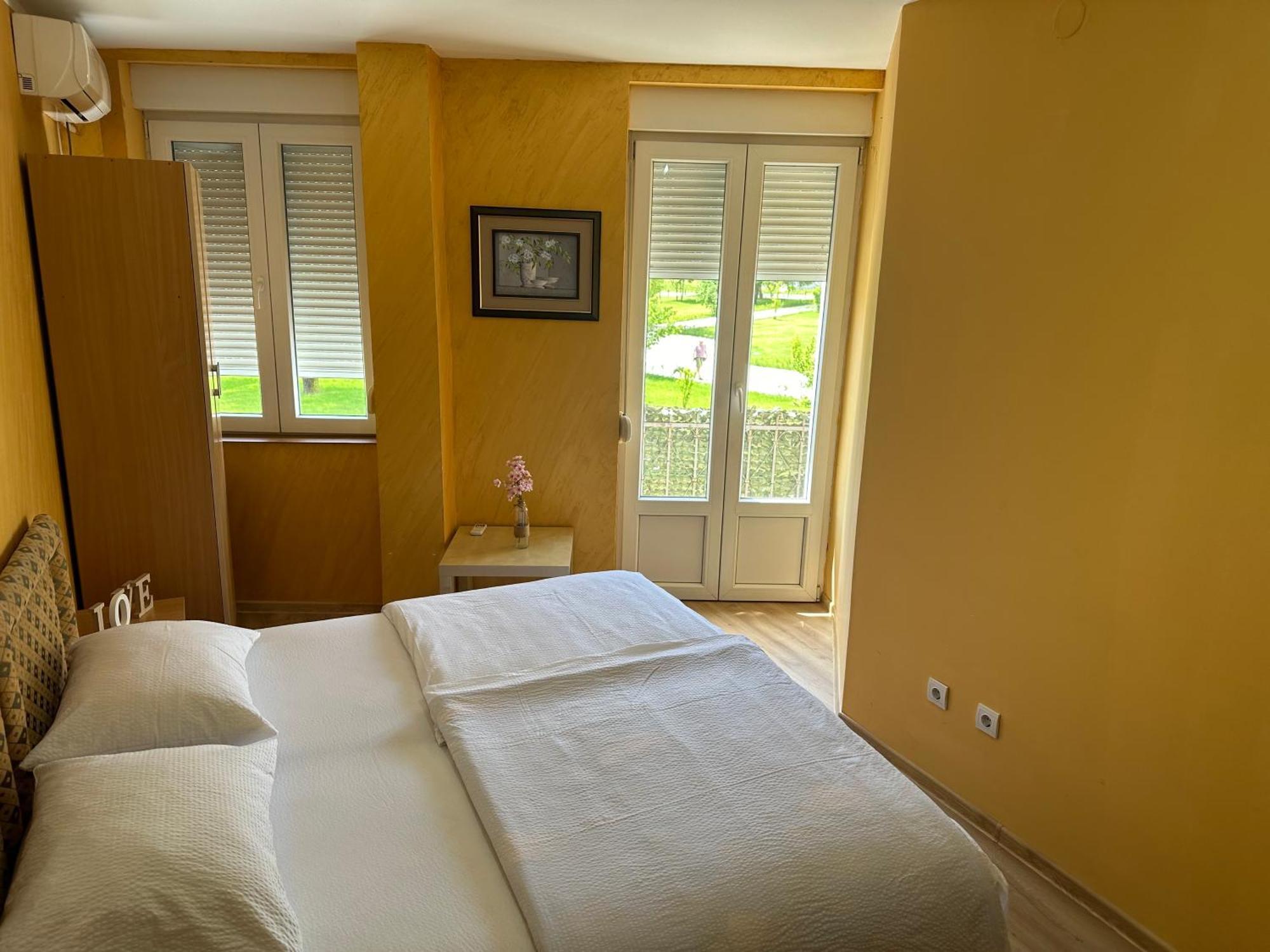 Apartments Bokan Cetinje Exterior photo