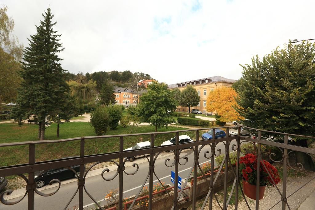 Apartments Bokan Cetinje Exterior photo