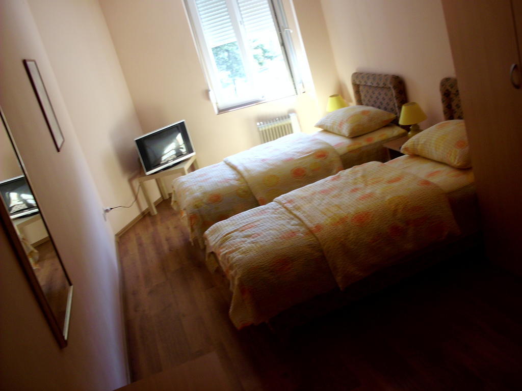 Apartments Bokan Cetinje Room photo